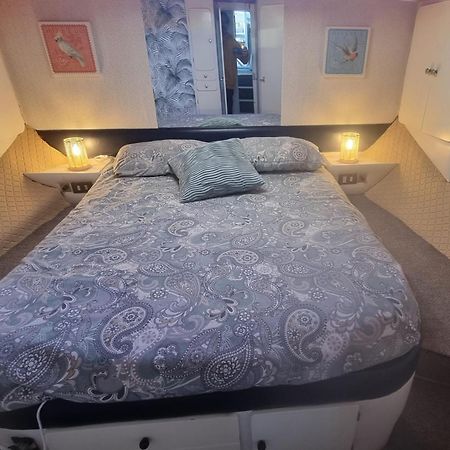 Hotel Beautiful And Comfy Boat In Barcelona With Boat Tour Option Zewnętrze zdjęcie