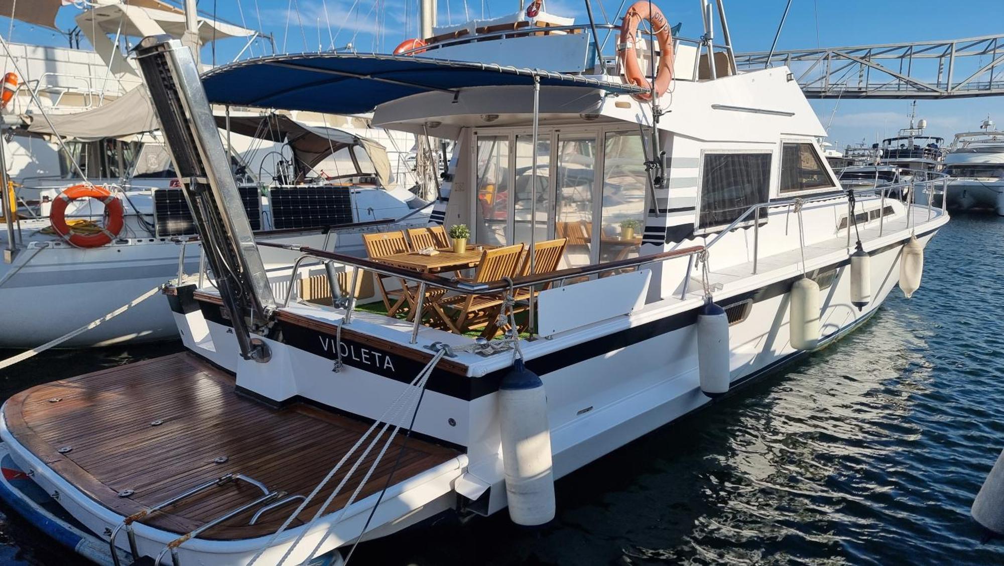 Hotel Beautiful And Comfy Boat In Barcelona With Boat Tour Option Zewnętrze zdjęcie