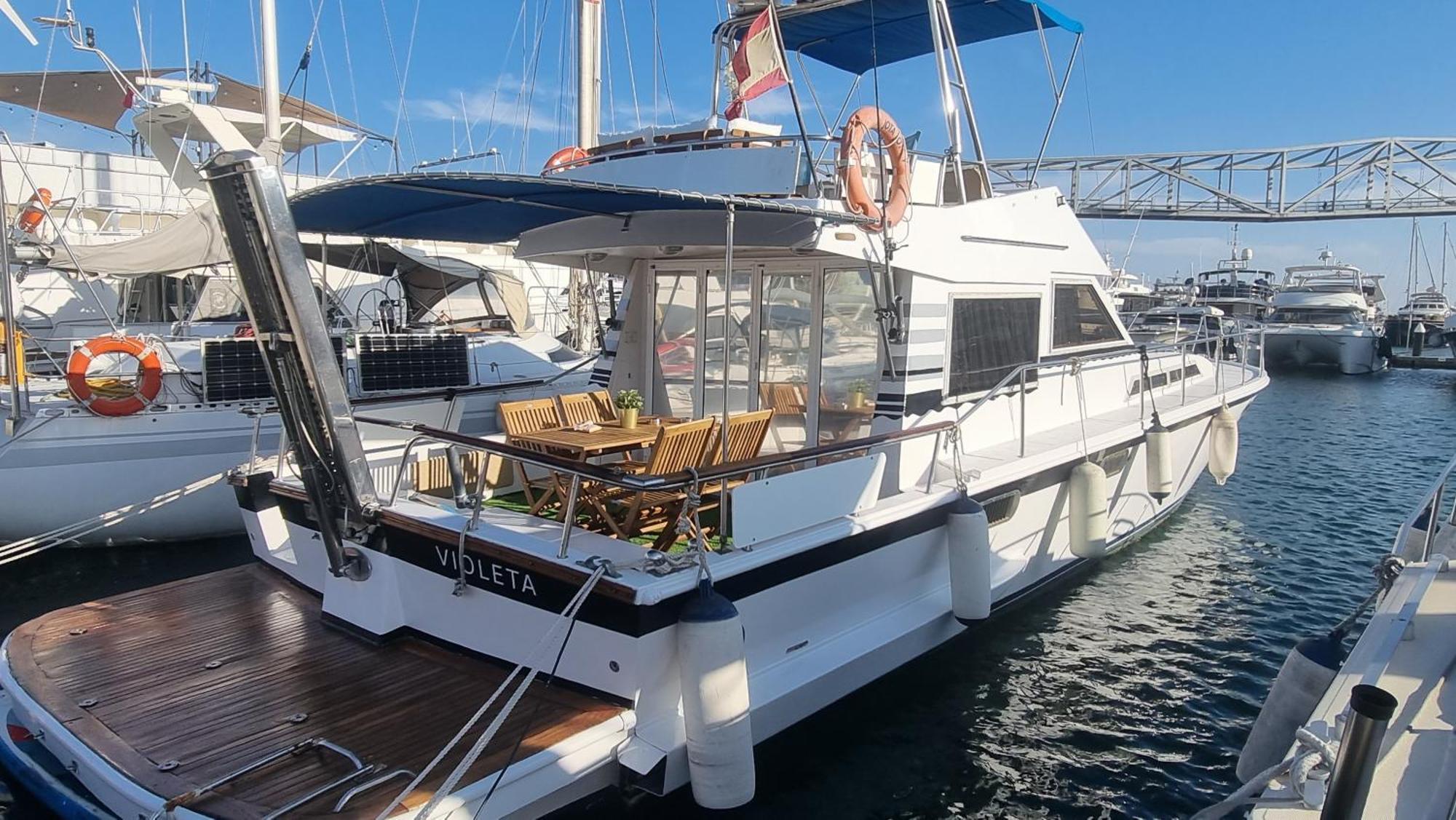 Hotel Beautiful And Comfy Boat In Barcelona With Boat Tour Option Zewnętrze zdjęcie