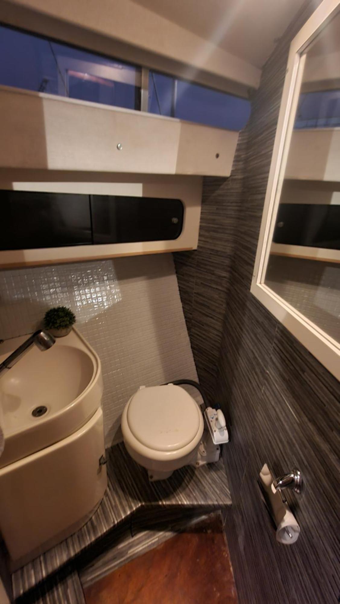 Hotel Beautiful And Comfy Boat In Barcelona With Boat Tour Option Zewnętrze zdjęcie