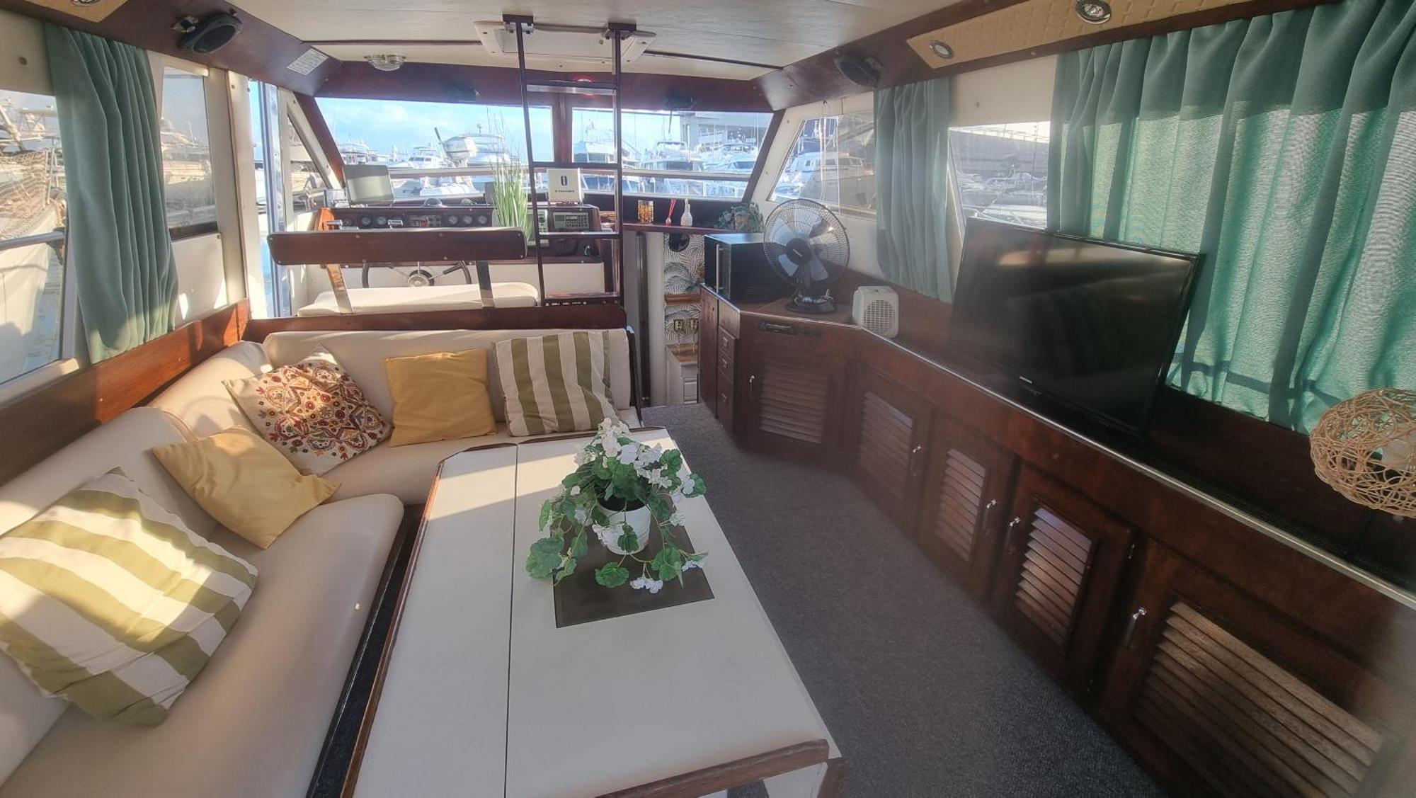 Hotel Beautiful And Comfy Boat In Barcelona With Boat Tour Option Zewnętrze zdjęcie
