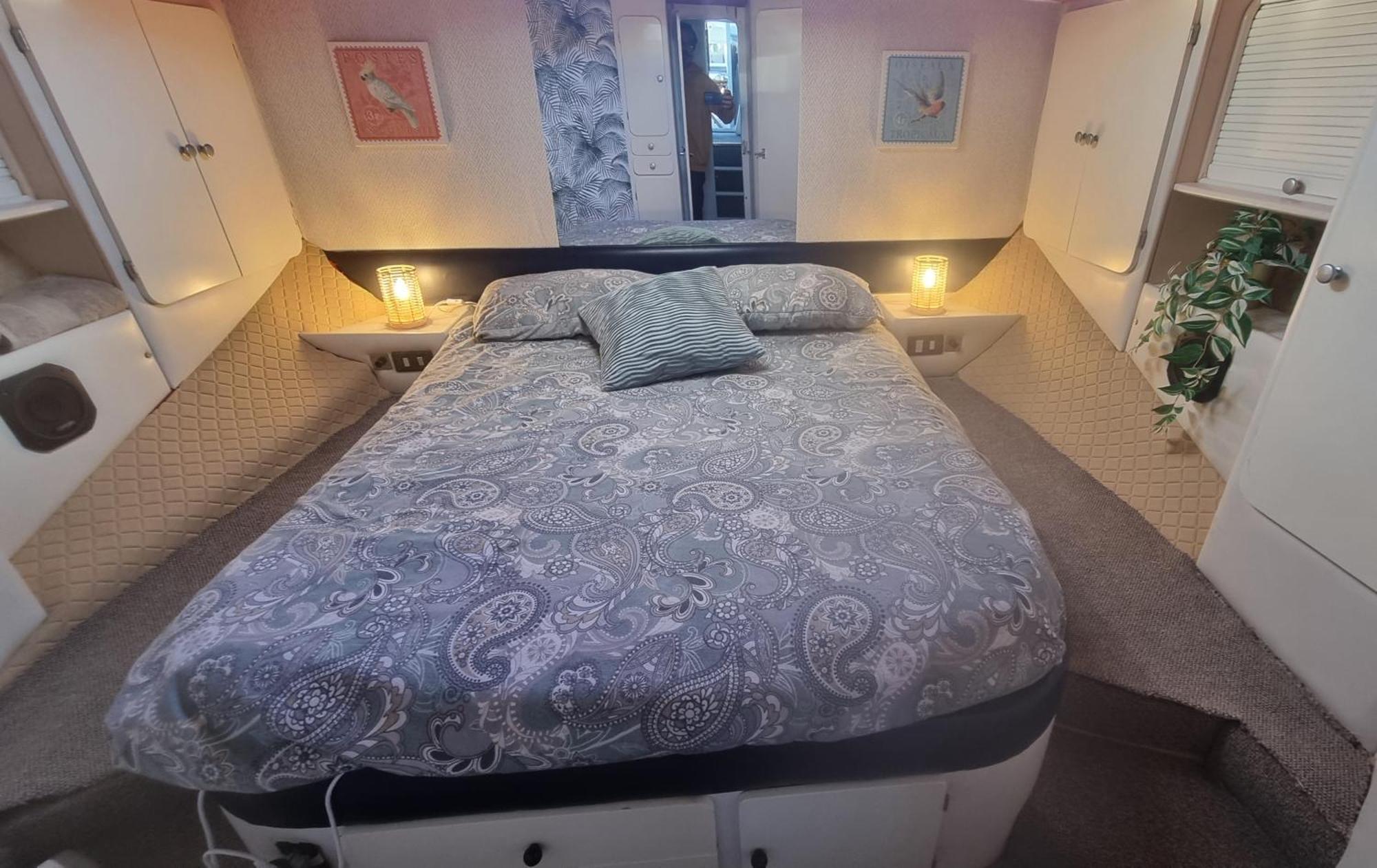 Hotel Beautiful And Comfy Boat In Barcelona With Boat Tour Option Zewnętrze zdjęcie
